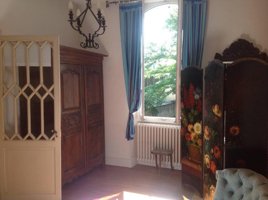 Ancien Presbytere Au Coeur Du Village Mauvezin  Eksteriør billede