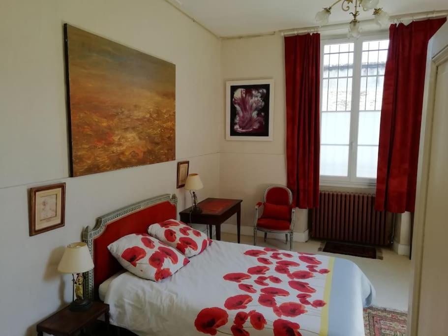 Ancien Presbytere Au Coeur Du Village Mauvezin  Eksteriør billede