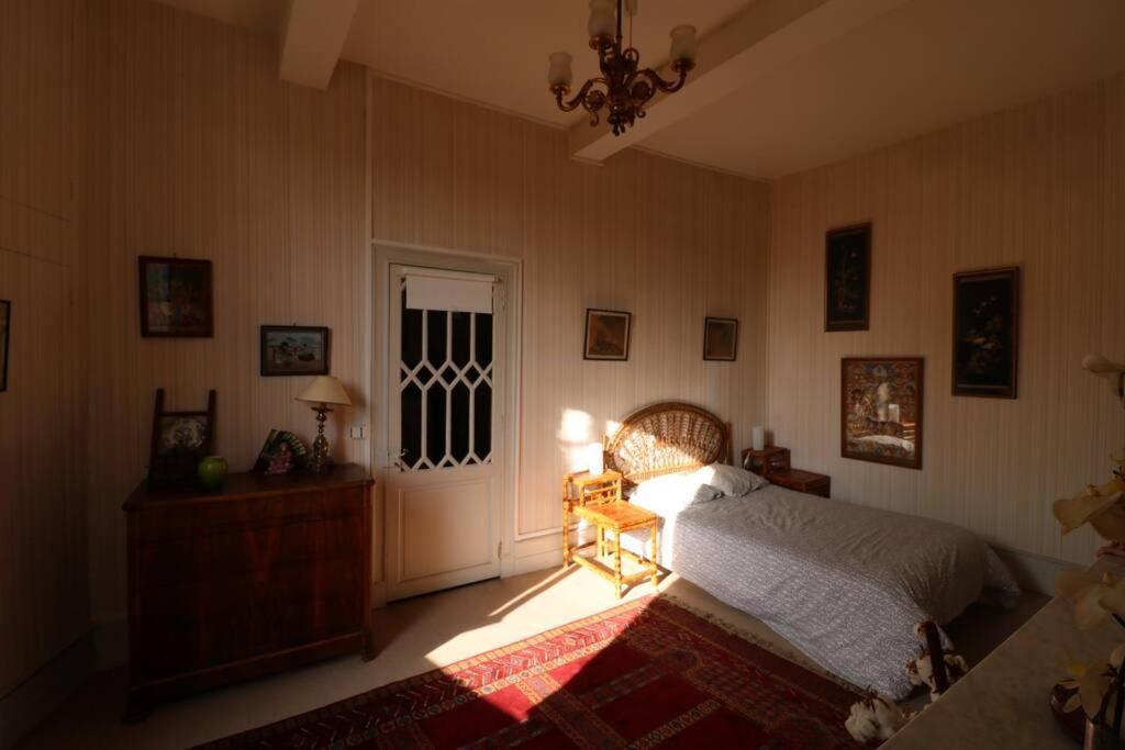 Ancien Presbytere Au Coeur Du Village Mauvezin  Eksteriør billede