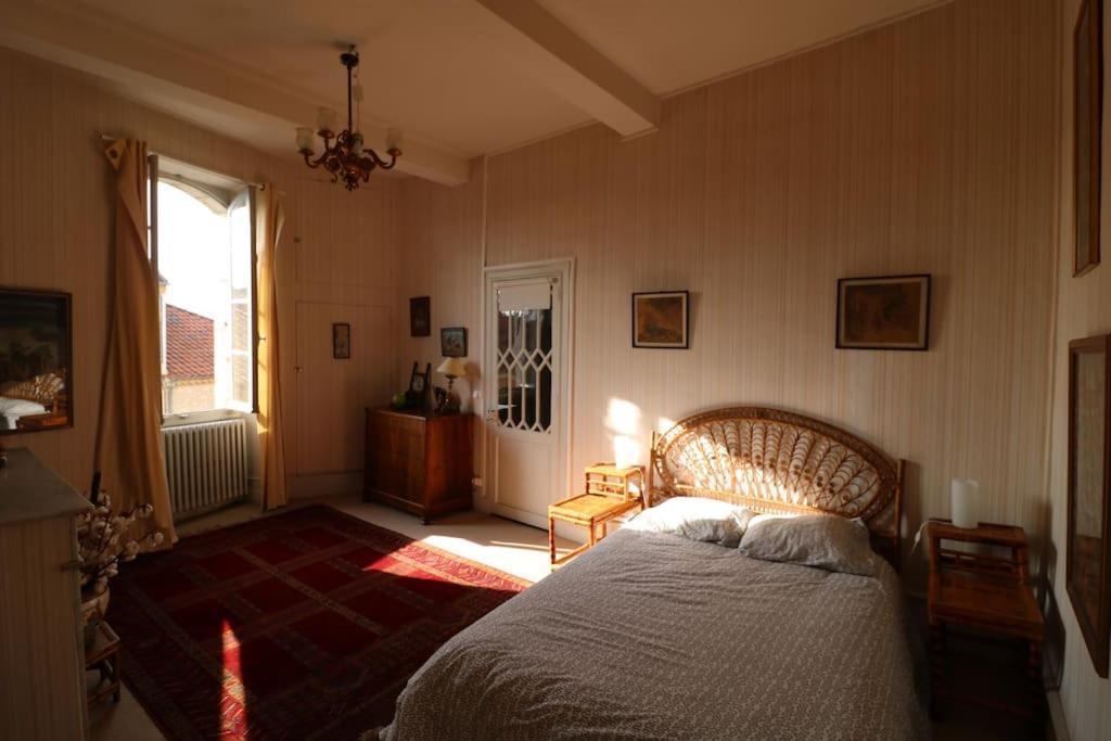 Ancien Presbytere Au Coeur Du Village Mauvezin  Eksteriør billede