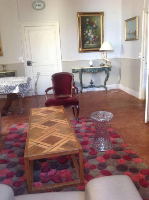 Ancien Presbytere Au Coeur Du Village Mauvezin  Eksteriør billede